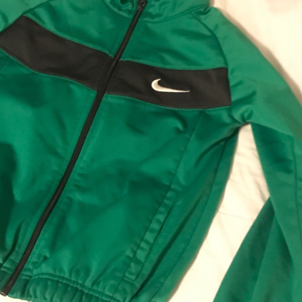 Nike Jacket - Picture 2 of 3